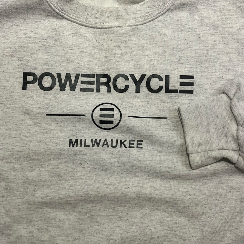 Powercycle Milwaukee Women Large Champion Gray Long Sleeve Sweatshirt‎